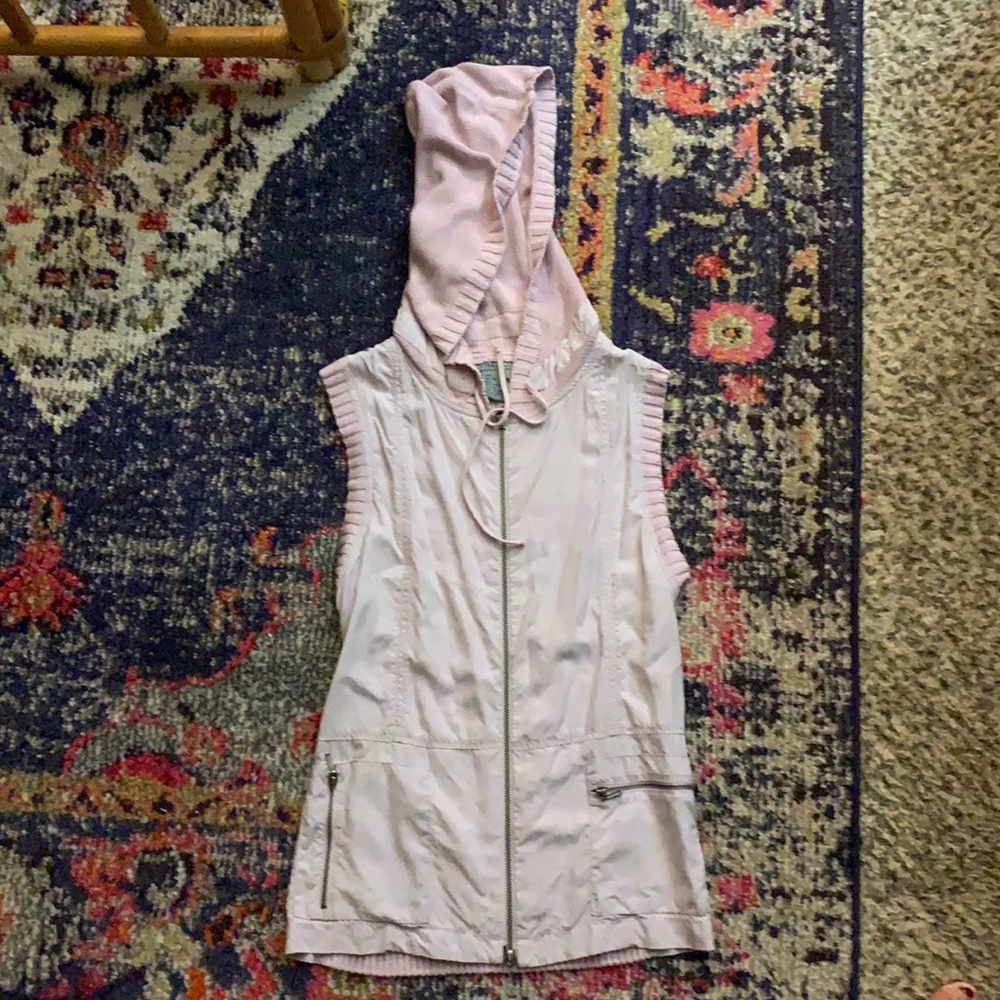 CO & EDDY Lavender sleeveless hoodie, size M EUC